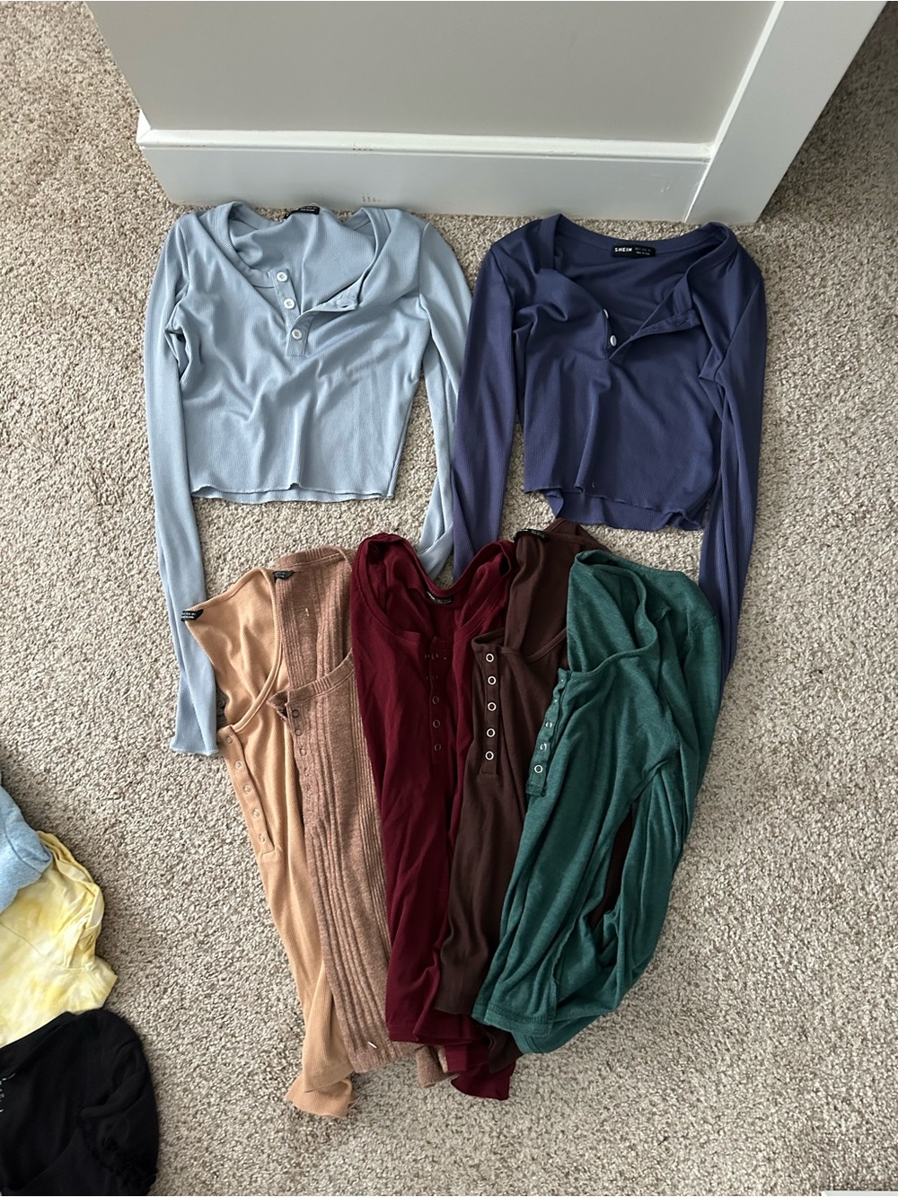 Women’s Long Sleeve Henley Crop Top - Multiple Colors
